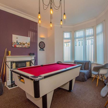 By Lushlets - City Centre Hot Tub Pool Table - Great For Hens Stags & Rugby Groups! Cardiff Exterior photo